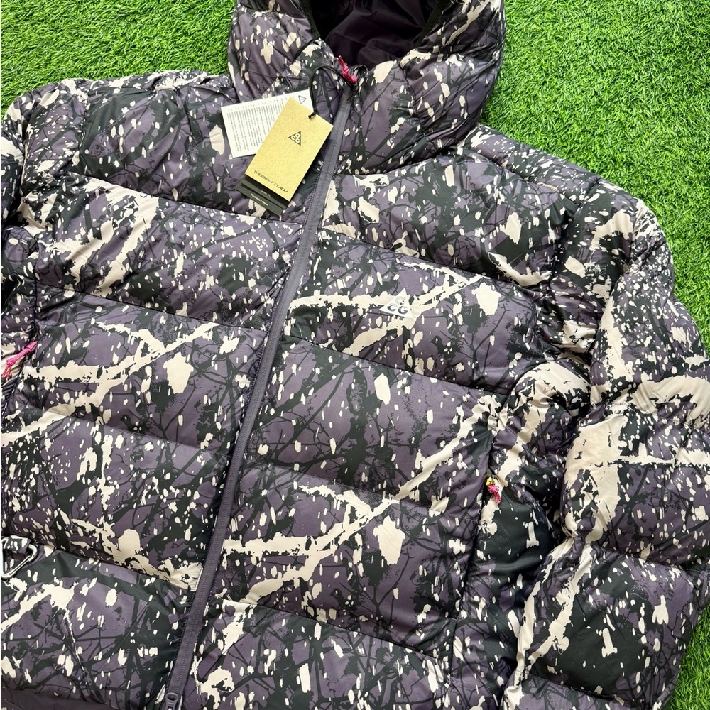 Nike ACG Lunar Lake PrimaLoft Therma-Fit ADV Puffer Jacket